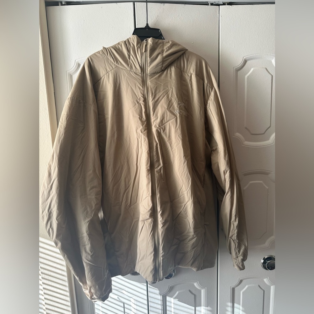 ARC’TERYX atom hoodie